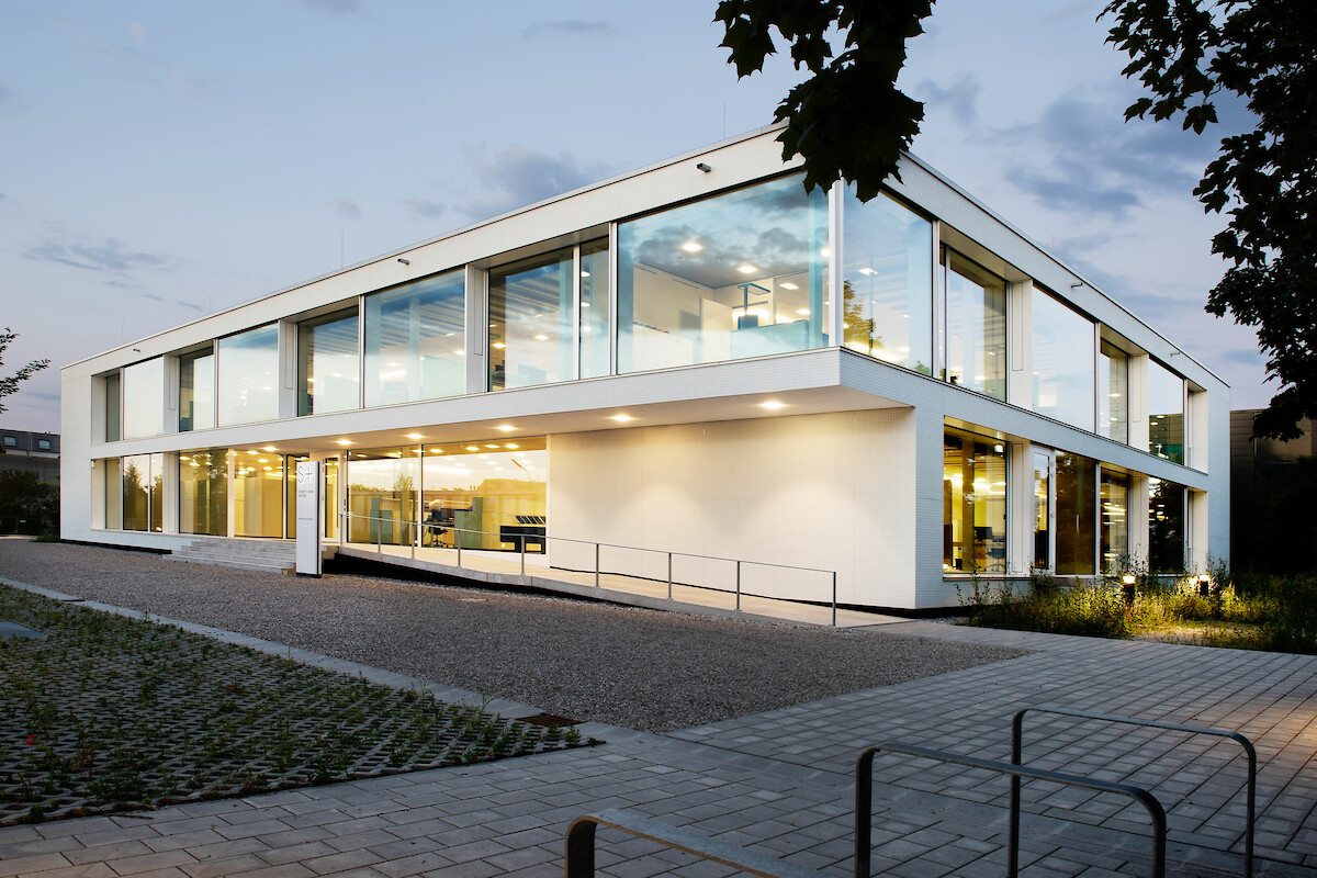 (Gerd Grimm © Marius Schreyer Design)  (Gerd Grimm © Marius Schreyer Design)
