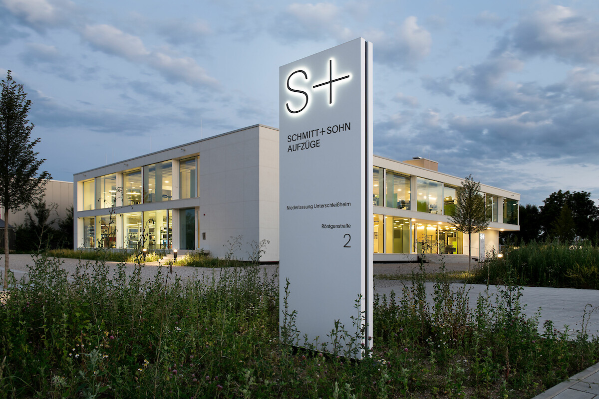 (Gerd Grimm © Marius Schreyer Design)  (Gerd Grimm © Marius Schreyer Design)