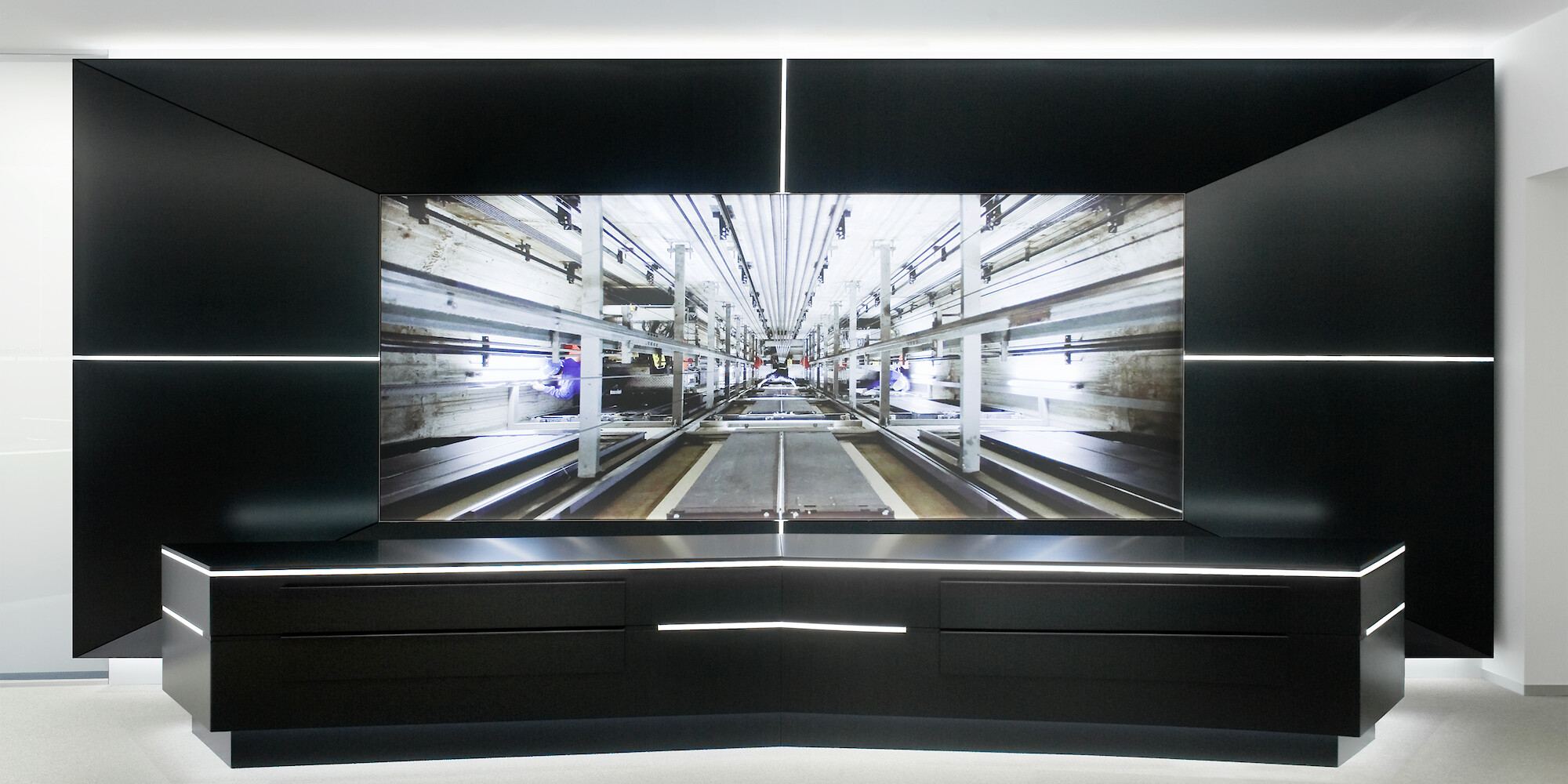 (Gerd Grimm © Marius Schreyer Design)  (Gerd Grimm © Marius Schreyer Design)