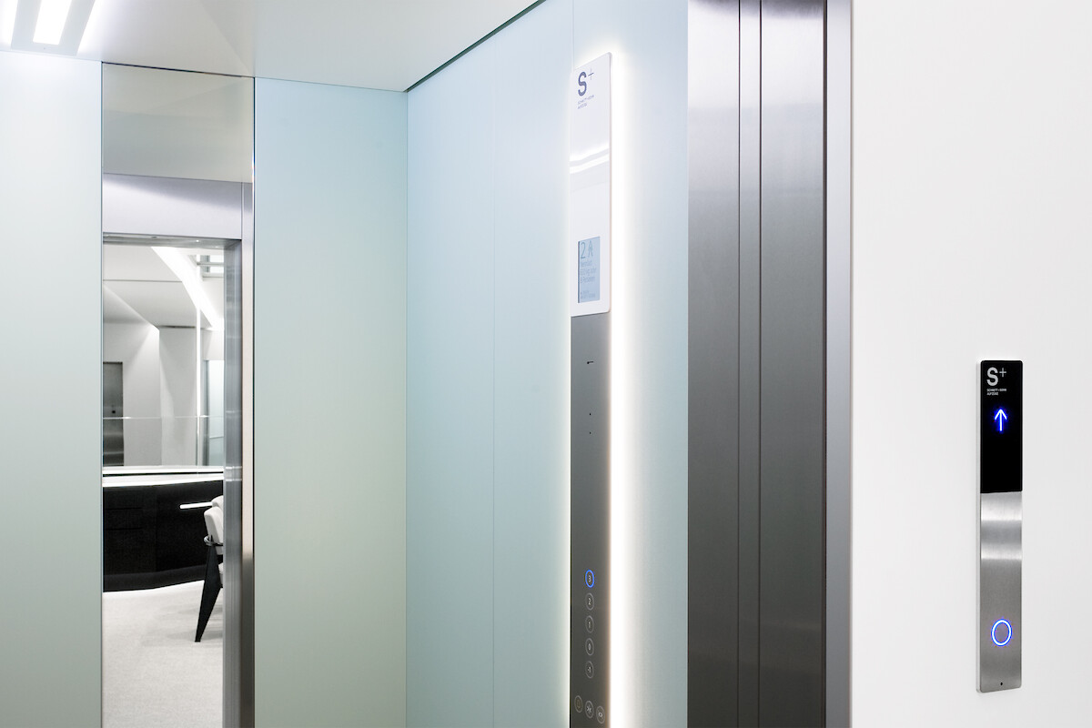 (Gerd Grimm © Marius Schreyer Design)  (Gerd Grimm © Marius Schreyer Design)