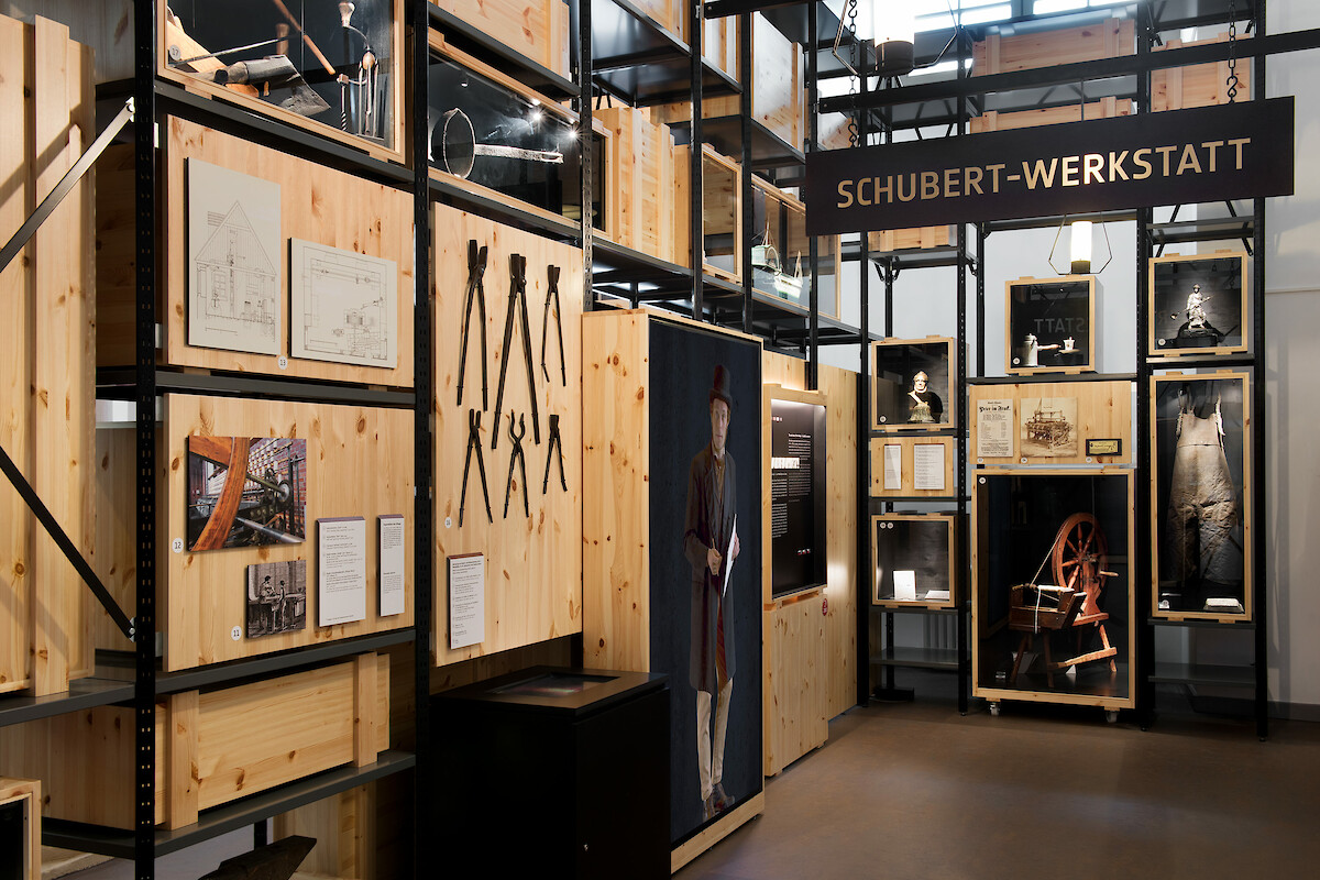 (Gerd Grimm © Marius Schreyer Design)  (Gerd Grimm © Marius Schreyer Design)