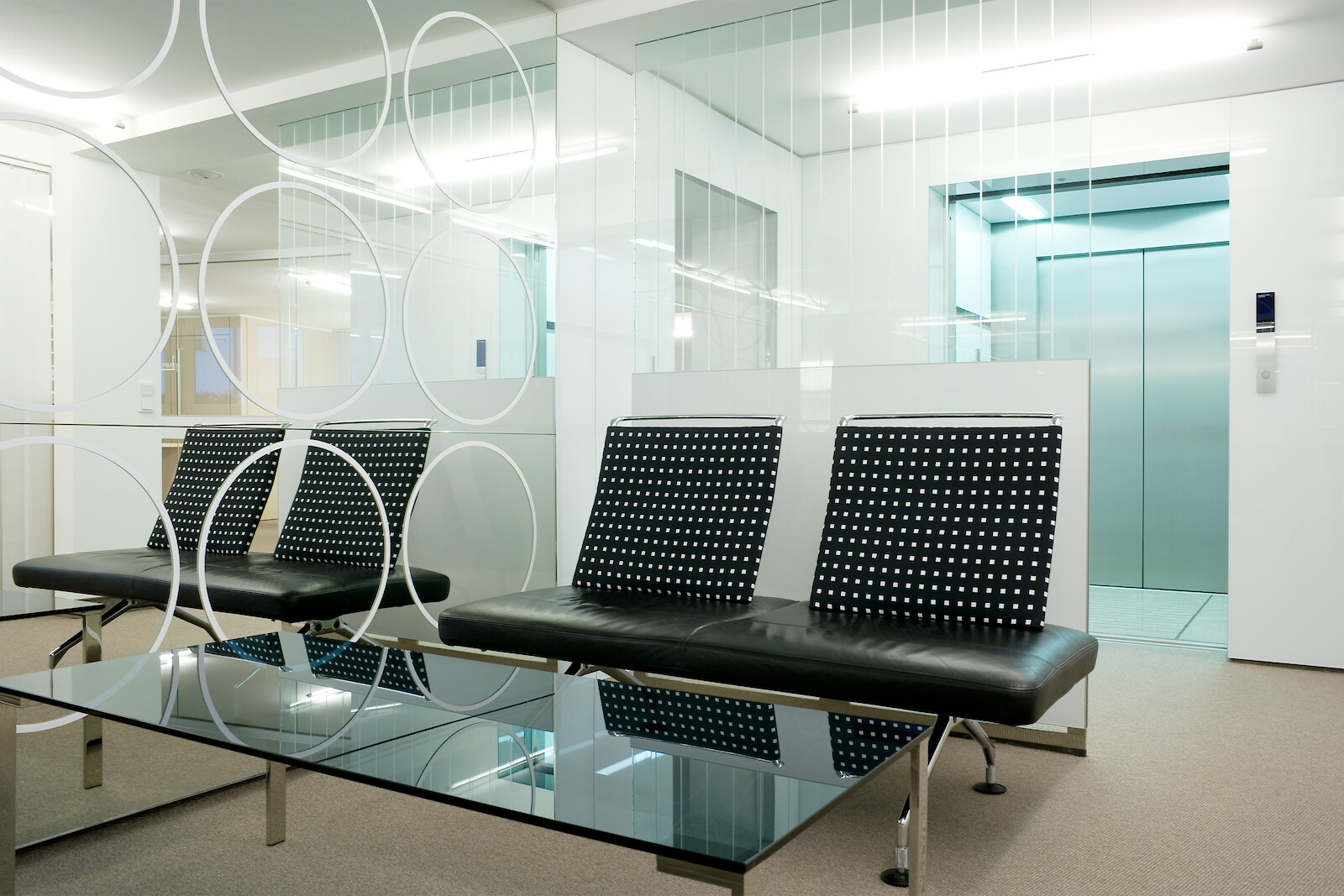 (Gerd Grimm © Marius Schreyer Design)  (Gerd Grimm © Marius Schreyer Design)