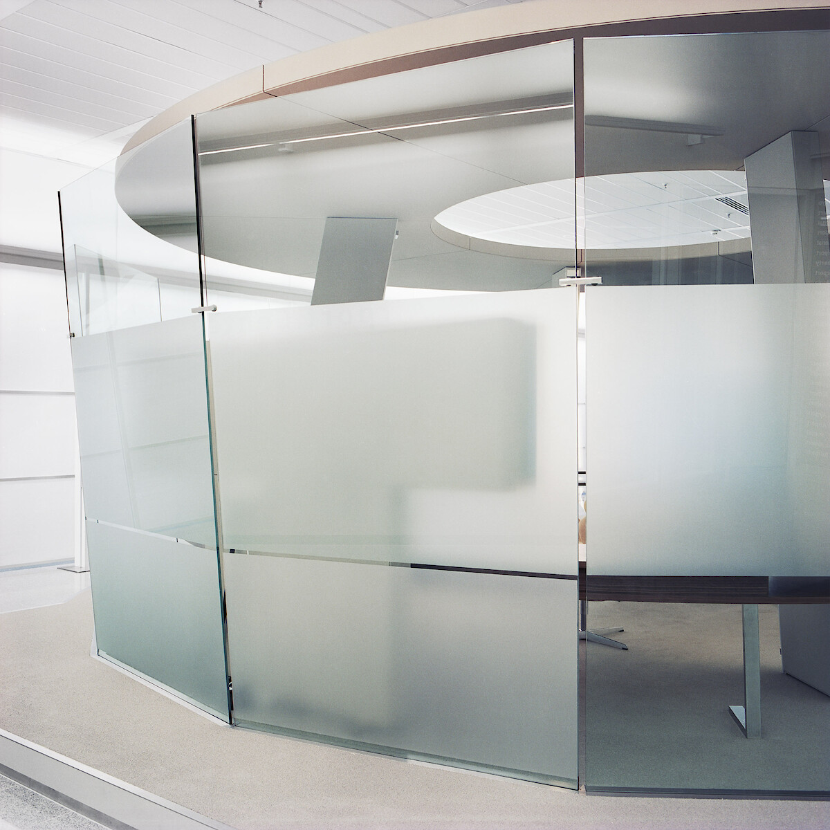 (Gerd Grimm © Marius Schreyer Design)  (Gerd Grimm © Marius Schreyer Design)