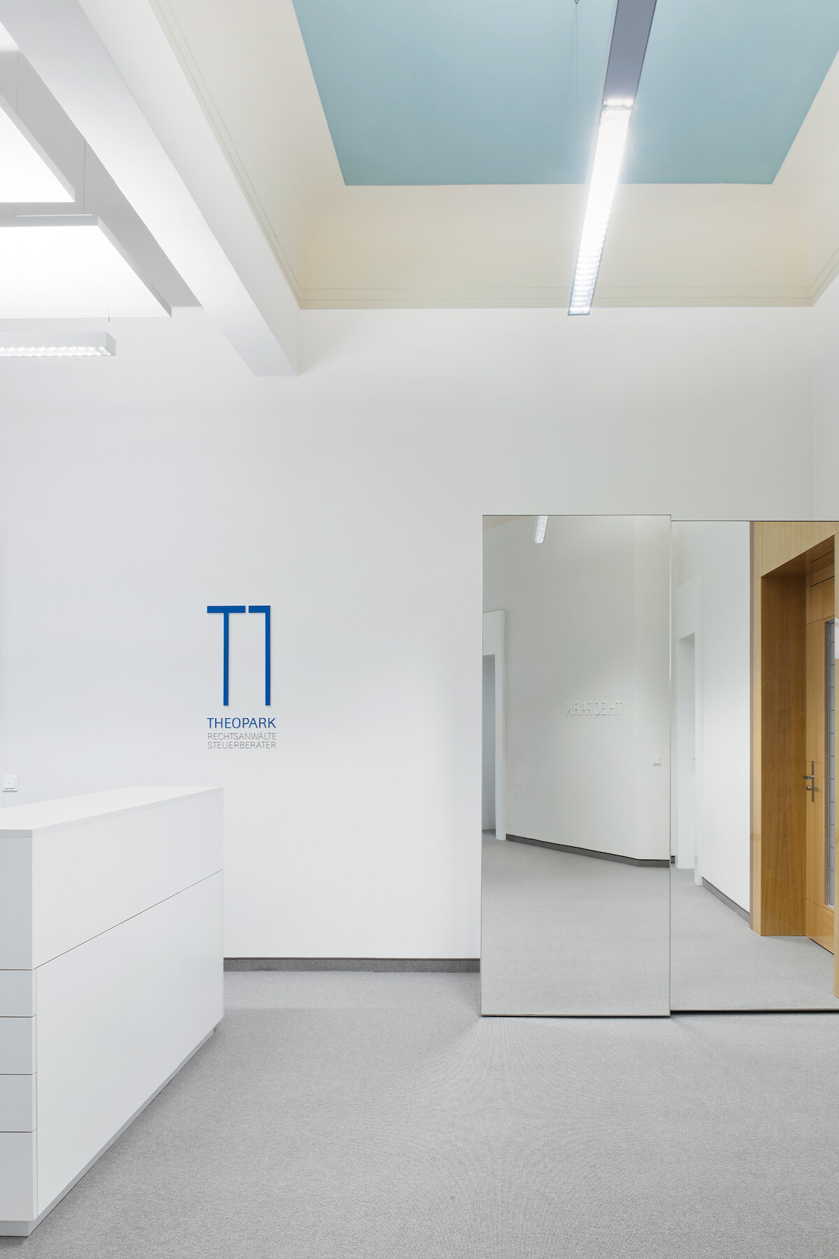 (Gerd Grimm © Marius Schreyer Design)  (Gerd Grimm © Marius Schreyer Design)