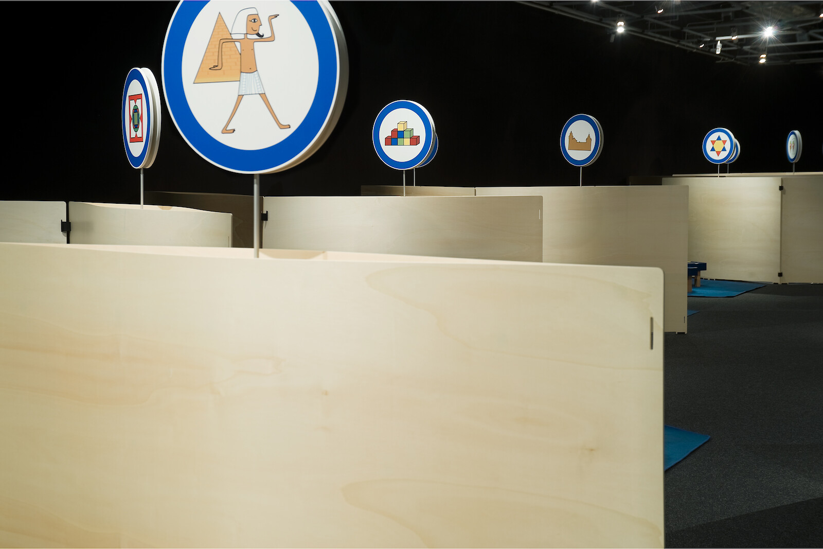  (Gerd Grimm &copy;&nbsp;Marius Schreyer Design)