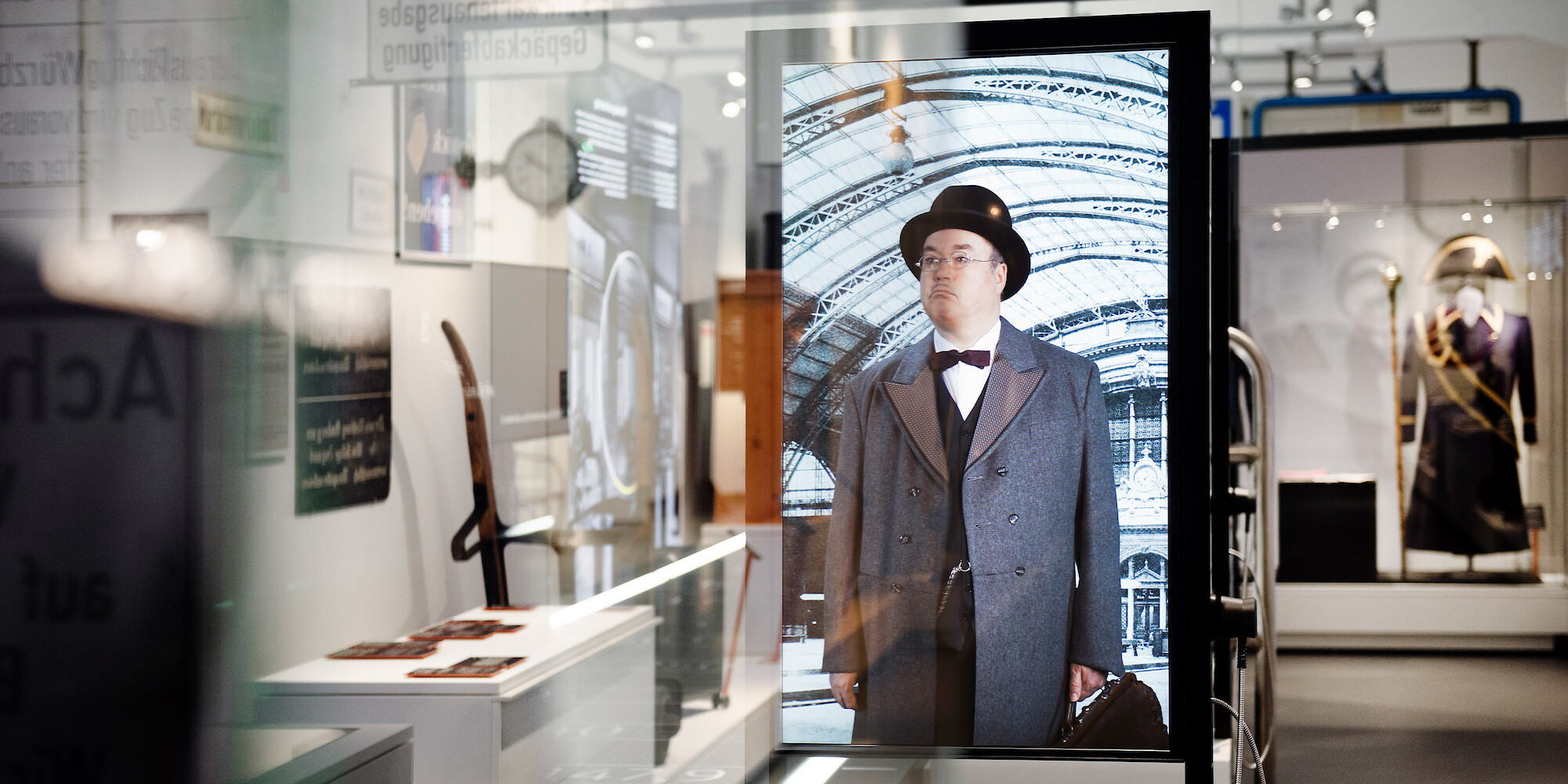 (Gerd Grimm © Marius Schreyer Design)  (Gerd Grimm © Marius Schreyer Design)